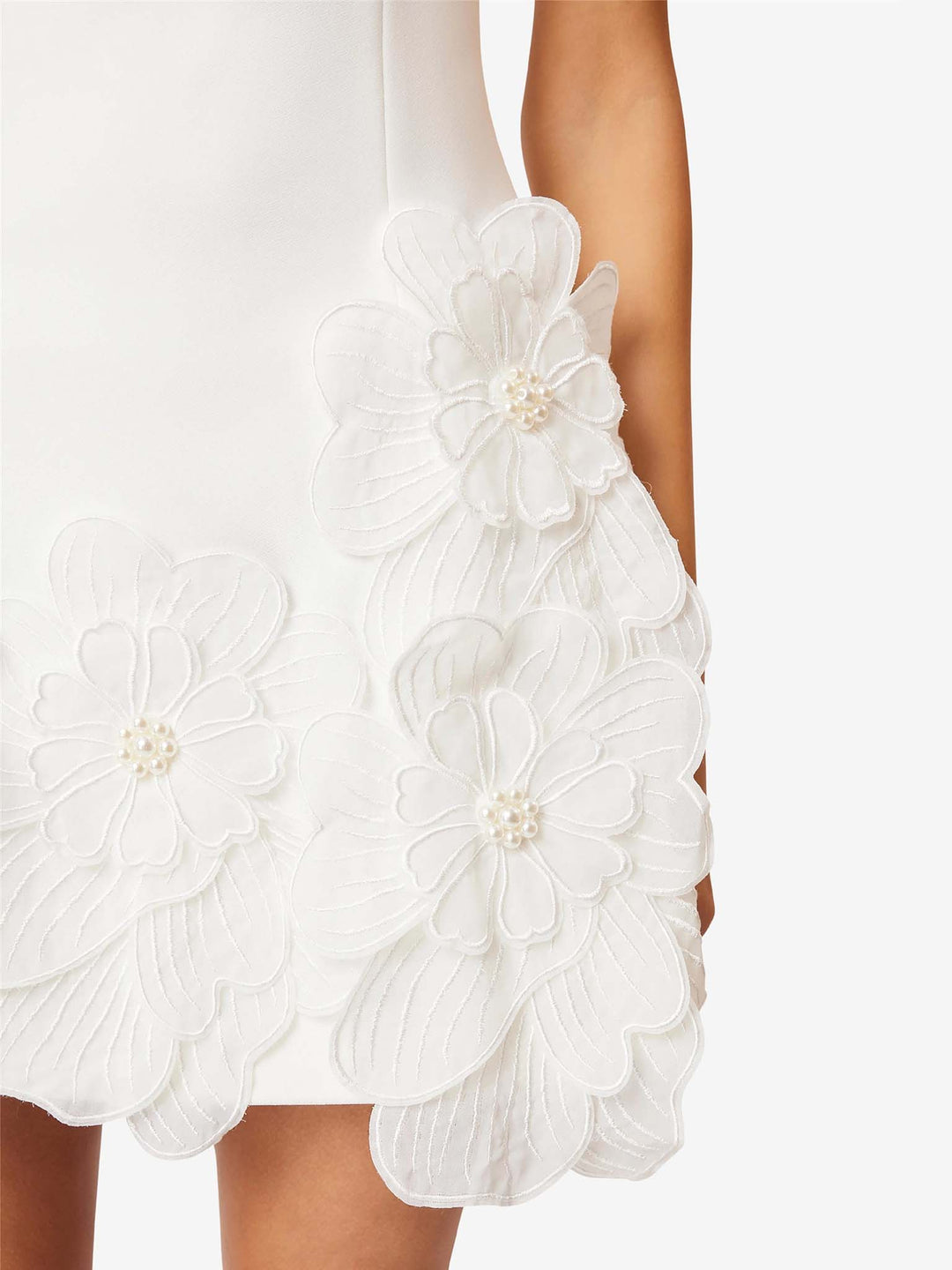 Abito mini elegante senza maniche con cut-out
